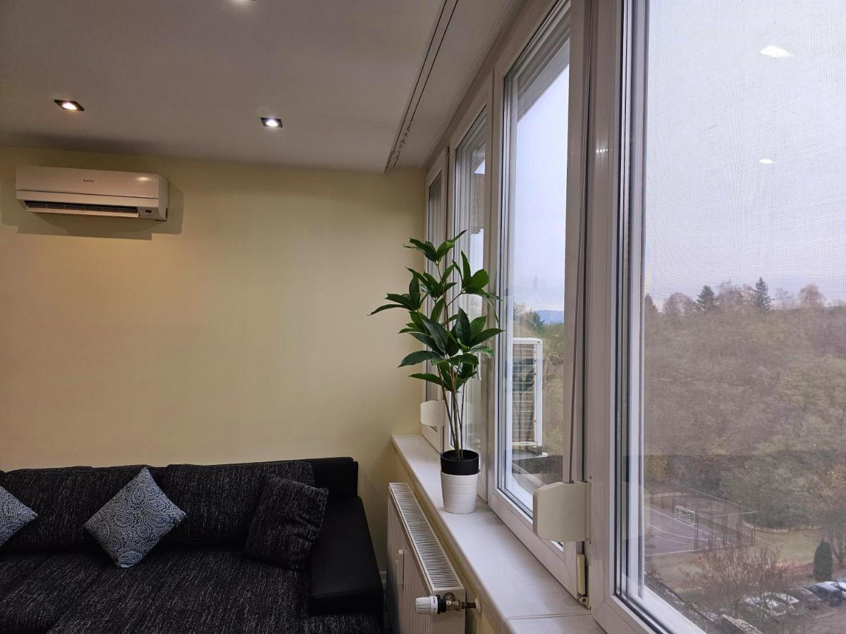 شقة Urban Loft Salgótarján المظهر الخارجي الصورة