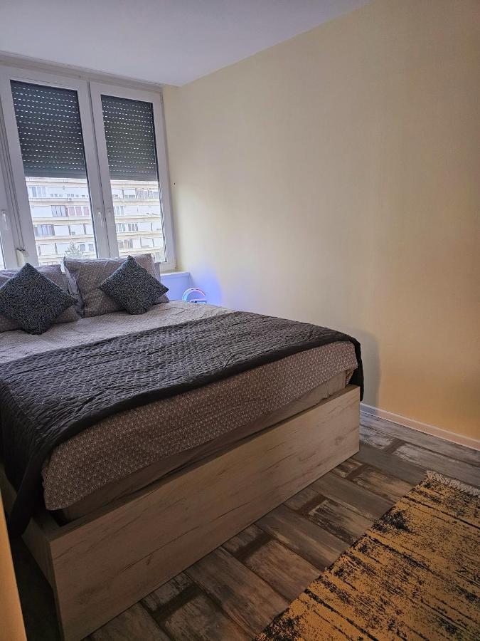 شقة Urban Loft Salgótarján المظهر الخارجي الصورة